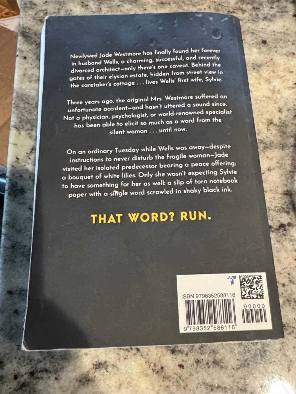 The Silent Woman by Minka Kent - Black & Yellow Paperback Thriller